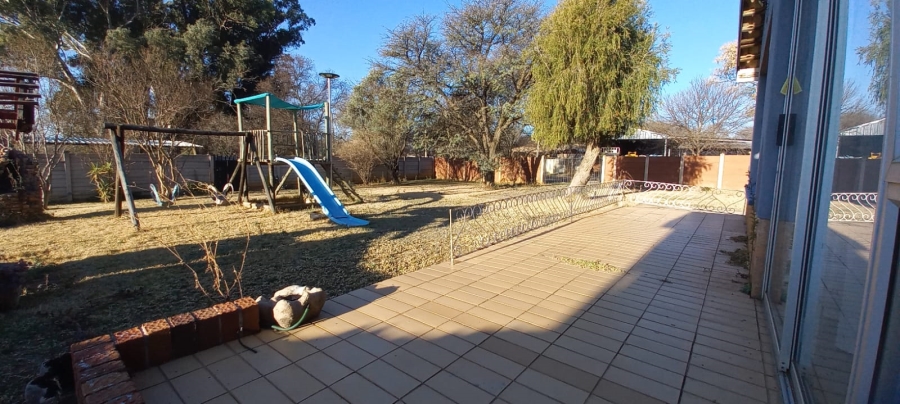 3 Bedroom Property for Sale in Songloed North West